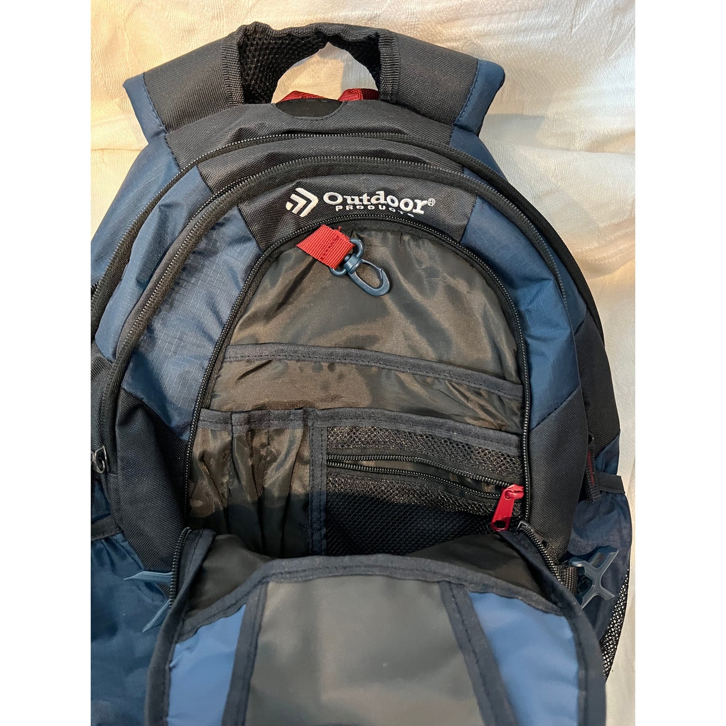 Sac à dos Outdoor Products Vortex bleu et noir 30 L