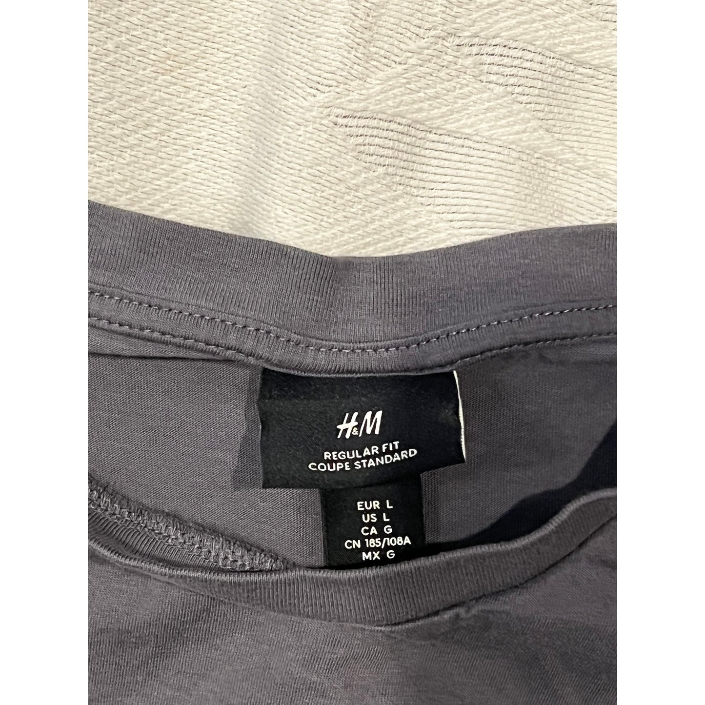 H&M Khaki Green Regular Fit Tee Shirt Mens L