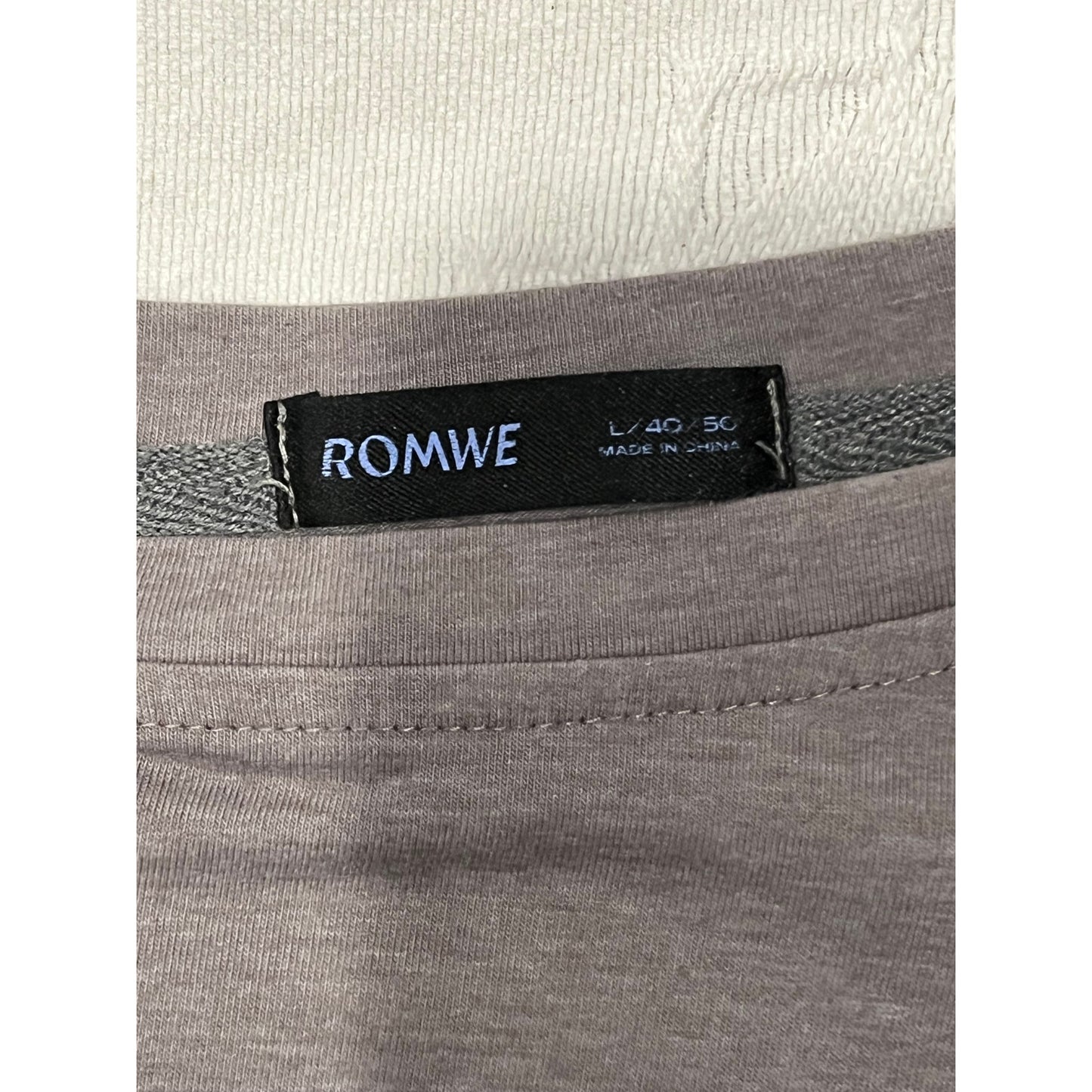 Camiseta gris transparente Romwe, talla L para hombre