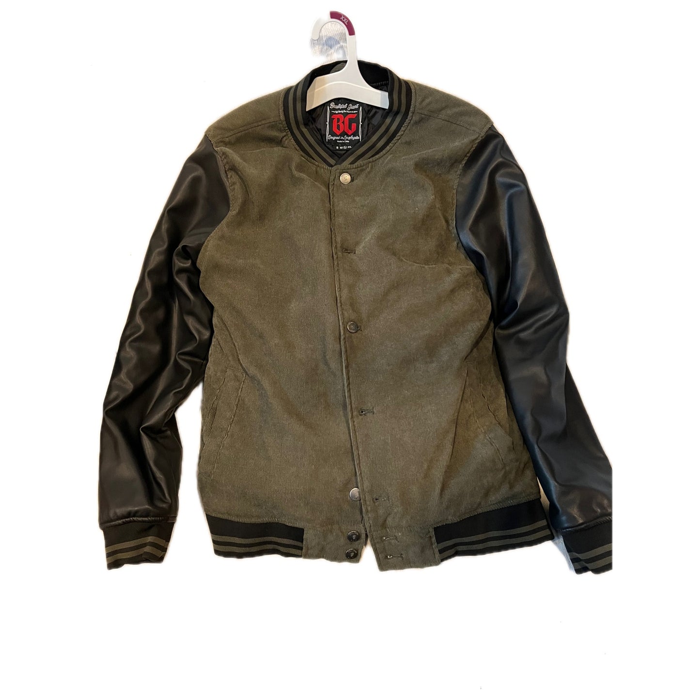 Beautiful Giant Snap Up Varsity Jacket Mens L