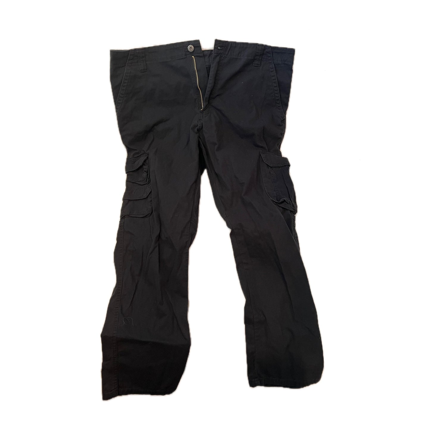 Wrangler Cargo noir coupe droite fuselée 38x30