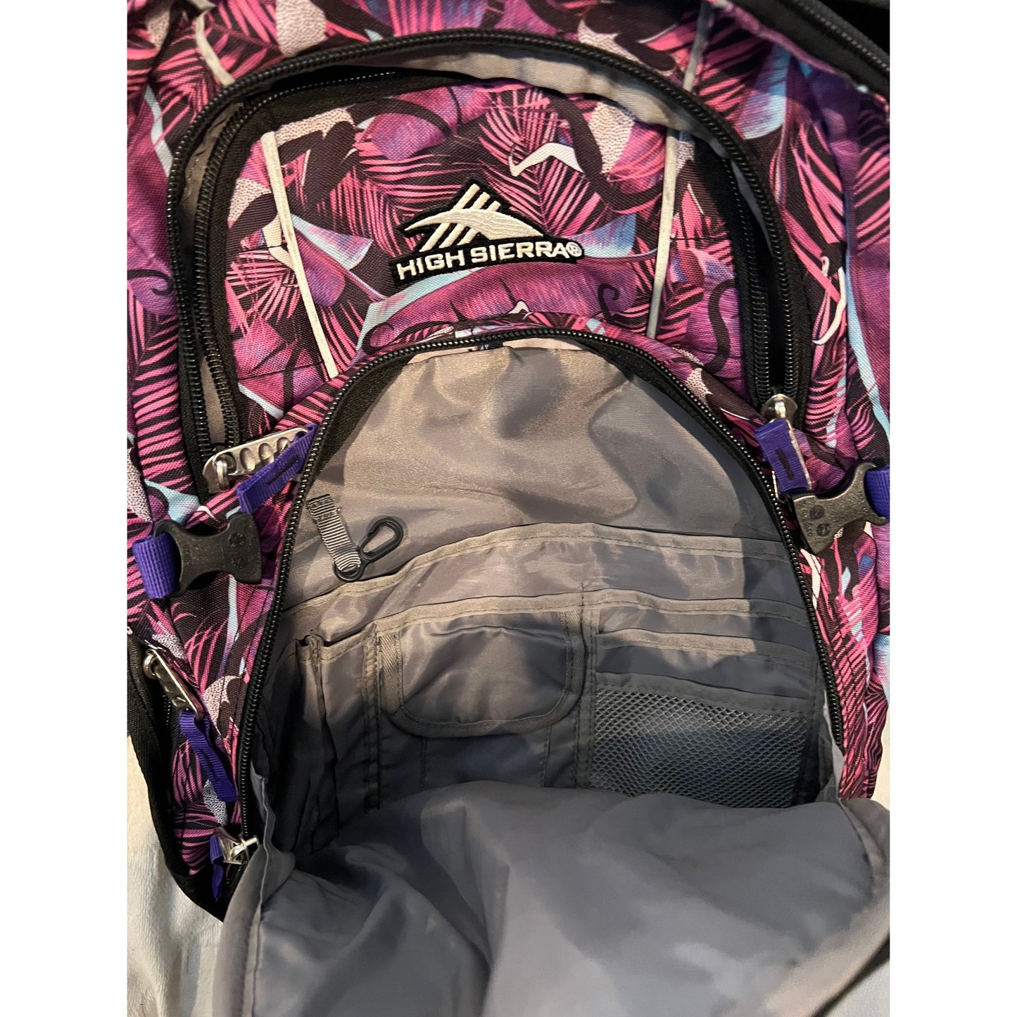 Sac à dos High Sierra Swerve motif violet