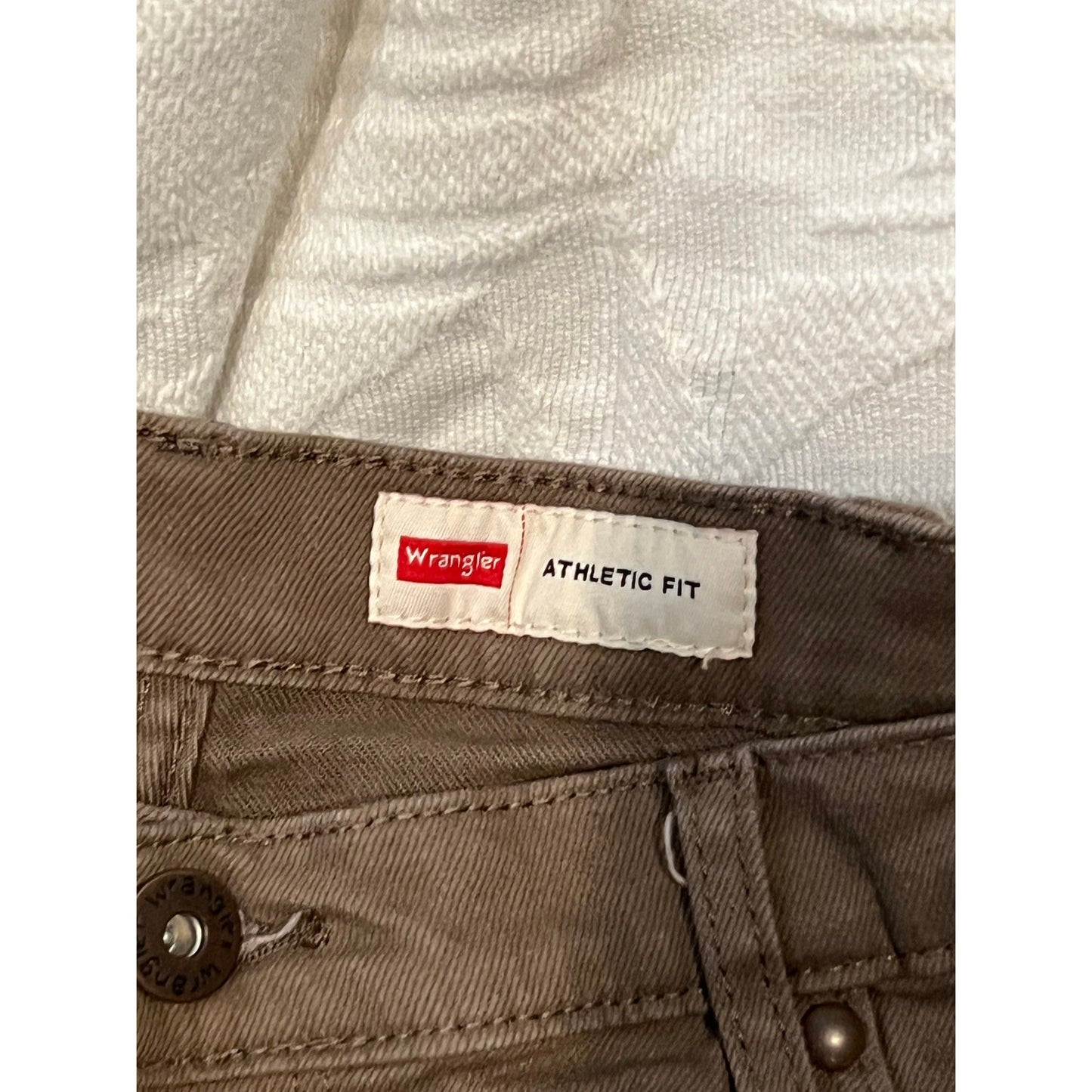 Wrangler Athletic Fit Jeans Beige/Brown 36x30