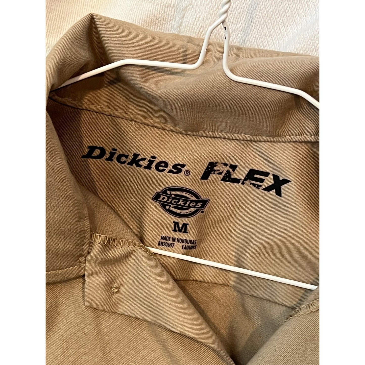 Dickies Tan Button Down Short Sleeve Shirt Mens Mediums