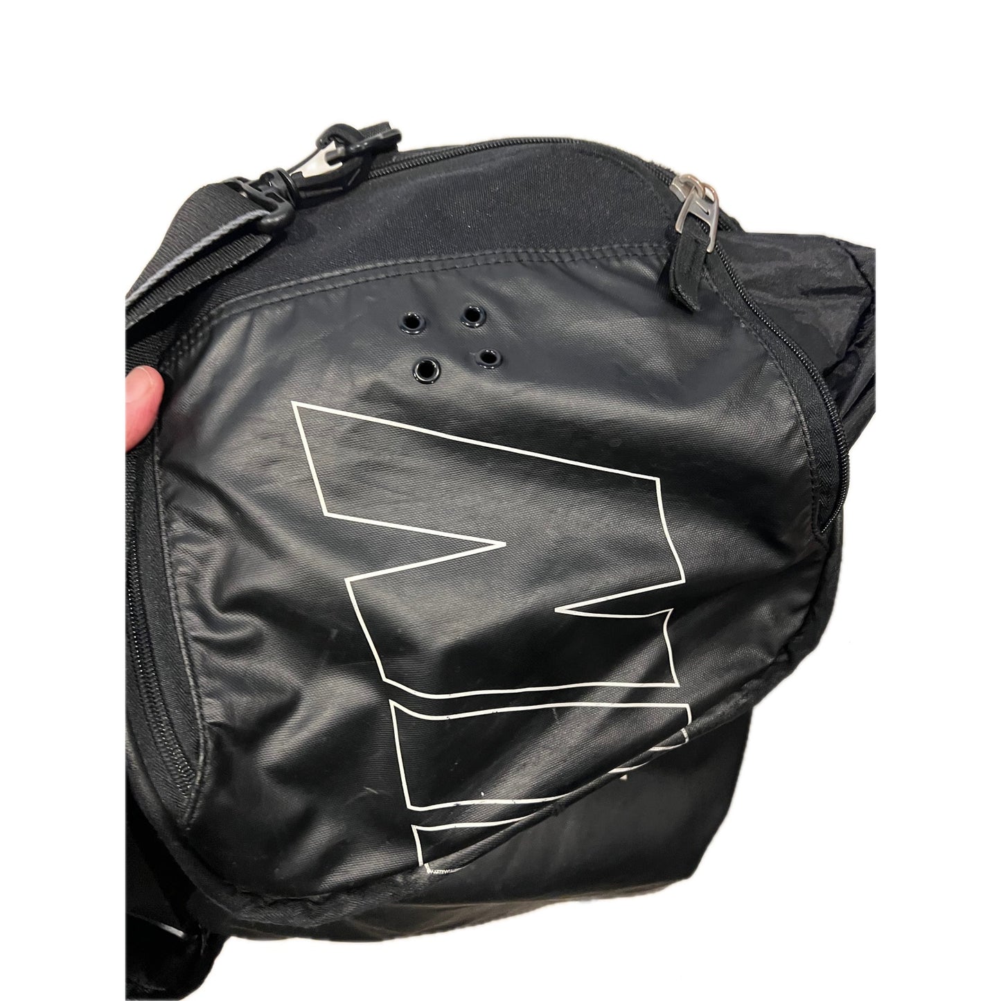 Nike Brasilia 9.5 Black Medium 60L Duffel Gym Bag