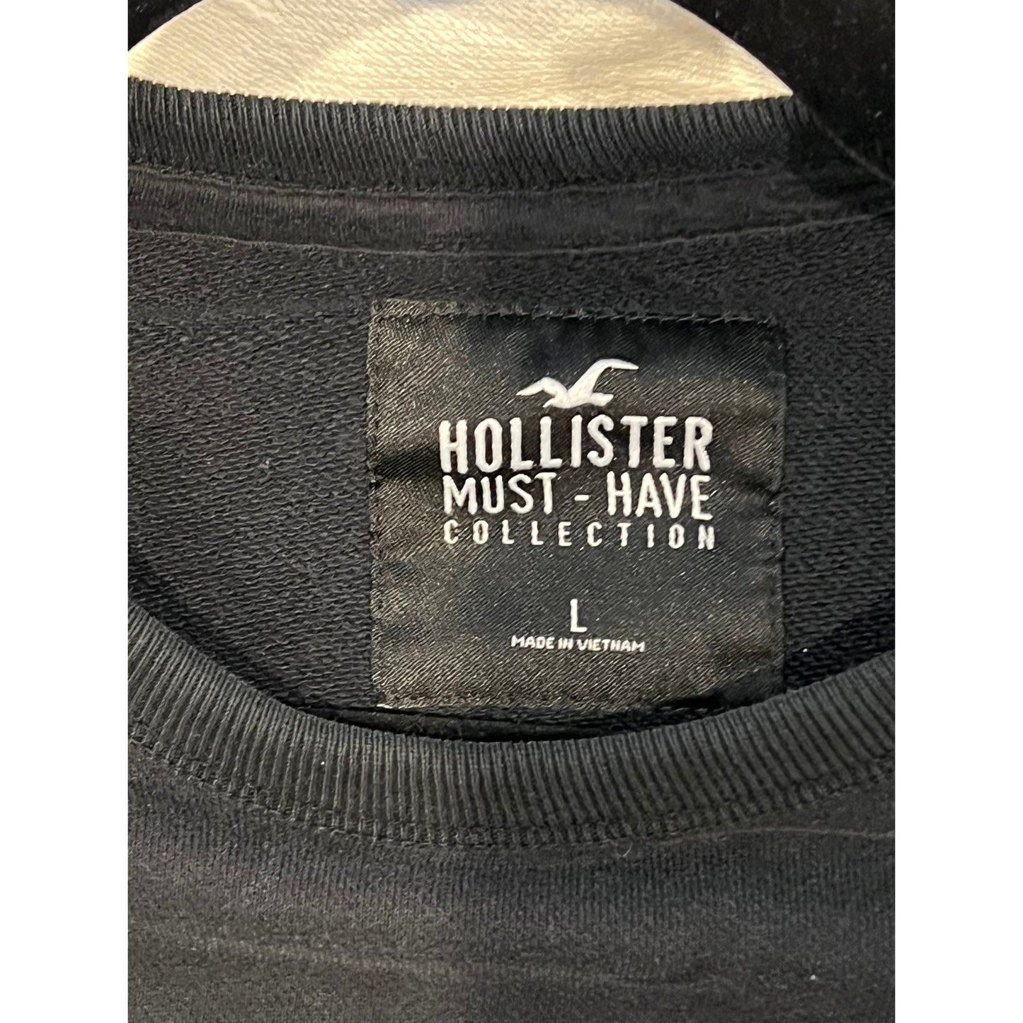 Hollister Must Have Collection Crewneck Black Mens Large