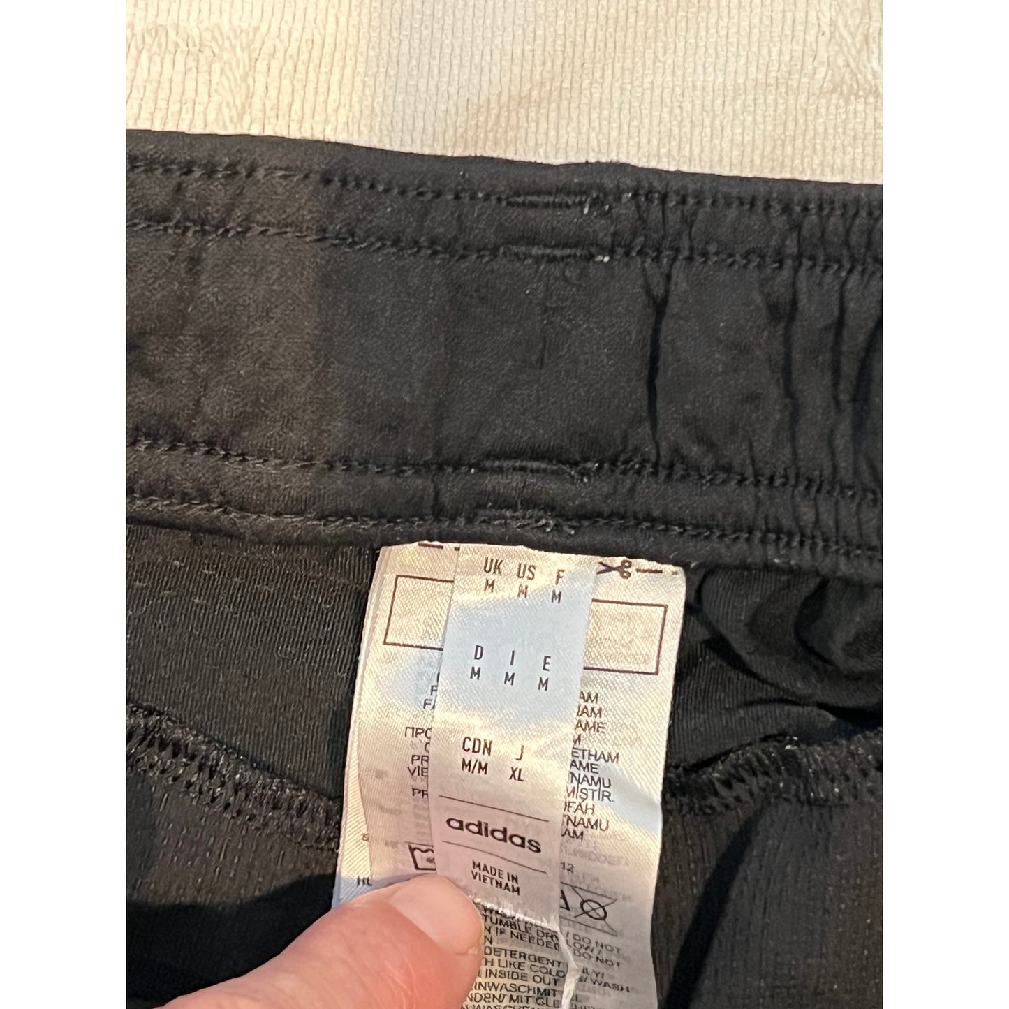 Adidas Black and White 8" Inseam Training Shorts Mens Med