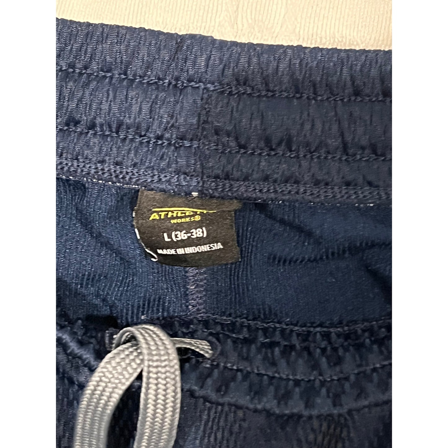 Athletic Works Navy Blue Training Shorts Size L (36-38)