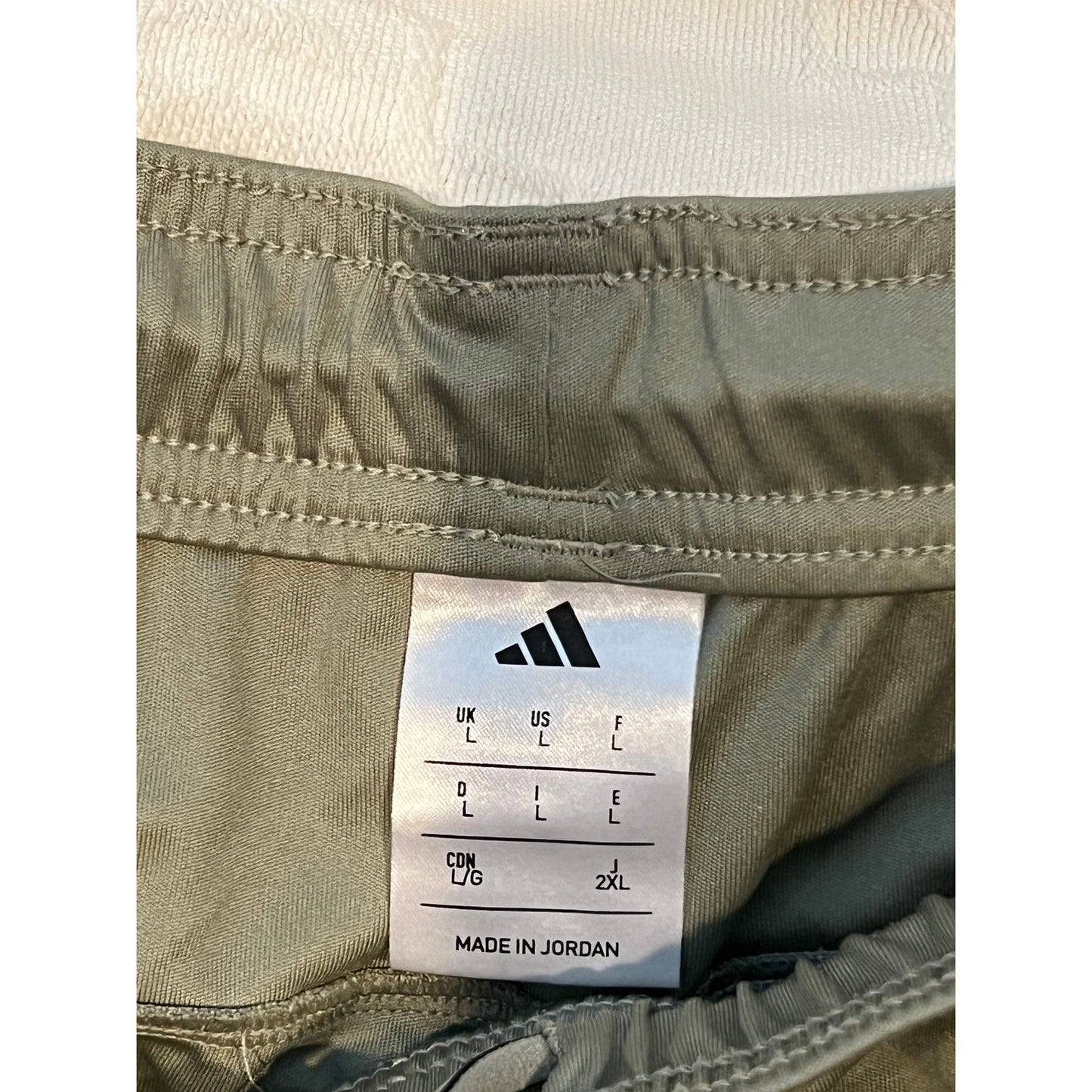 Adidas Khaki Shorts Mens Large 8" Inseam