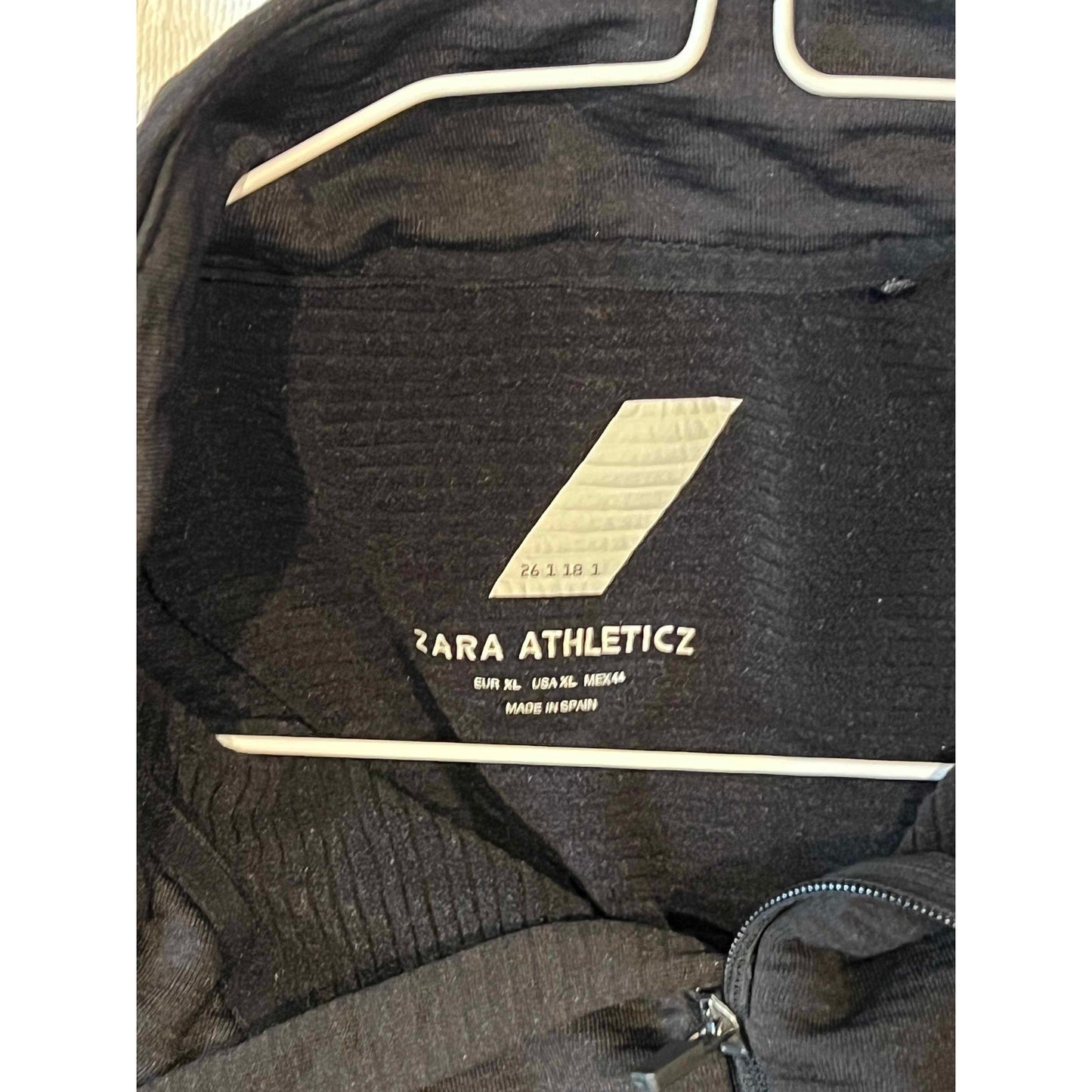 Zara Athleticz Insulated Qtr Zip Fleece Pullover Mens XL