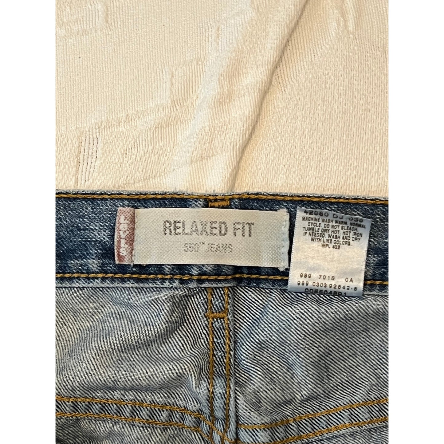 Levi's 550 Relaxed Fit Tapered Leg Jeans 38x30