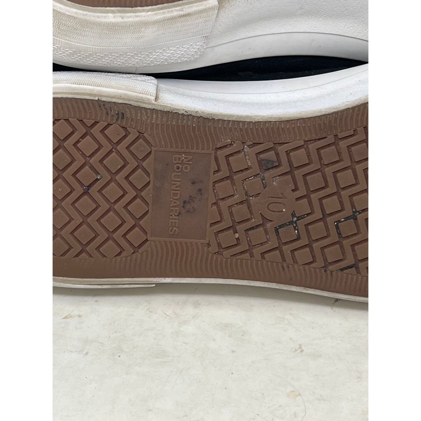No Boundaries High Top Platform Black White Sneakers Wmns 10