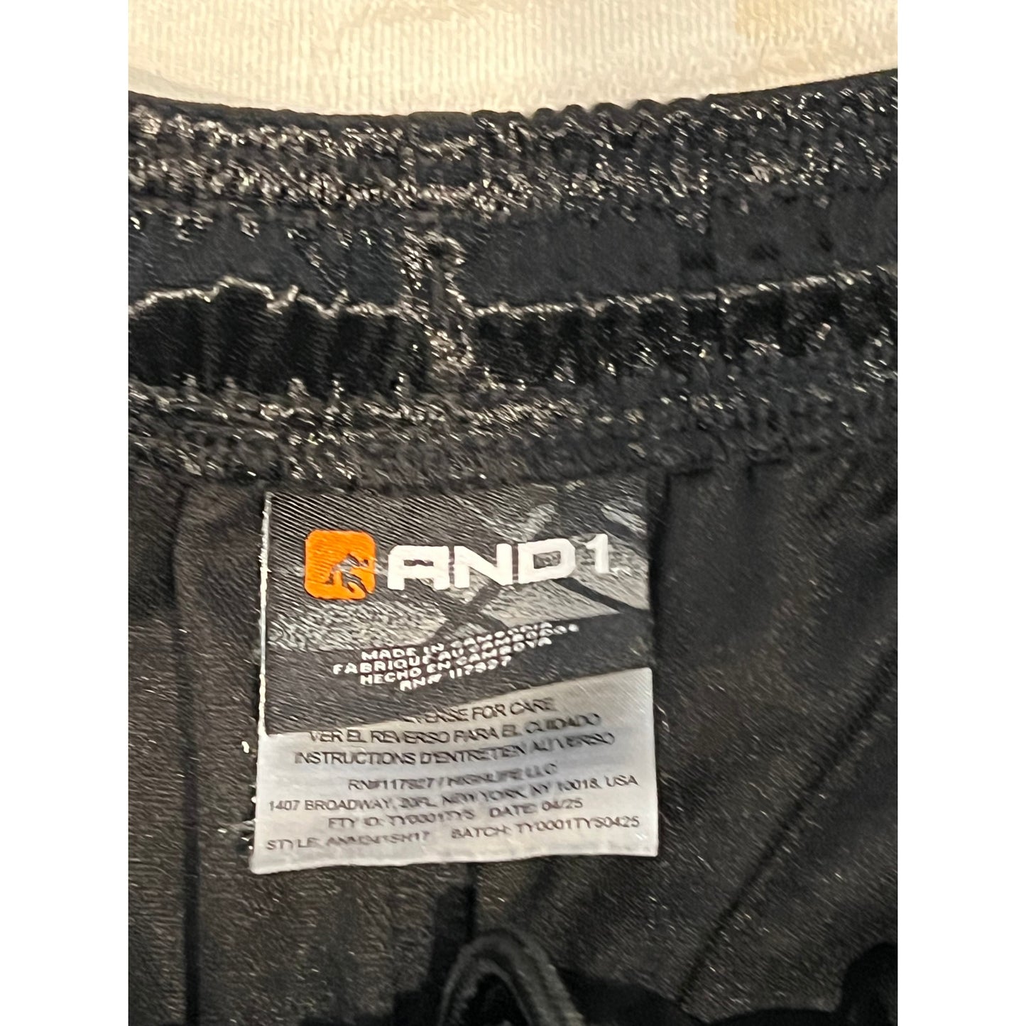 AND1 Black 8" Inseam Training Shorts Mens Med