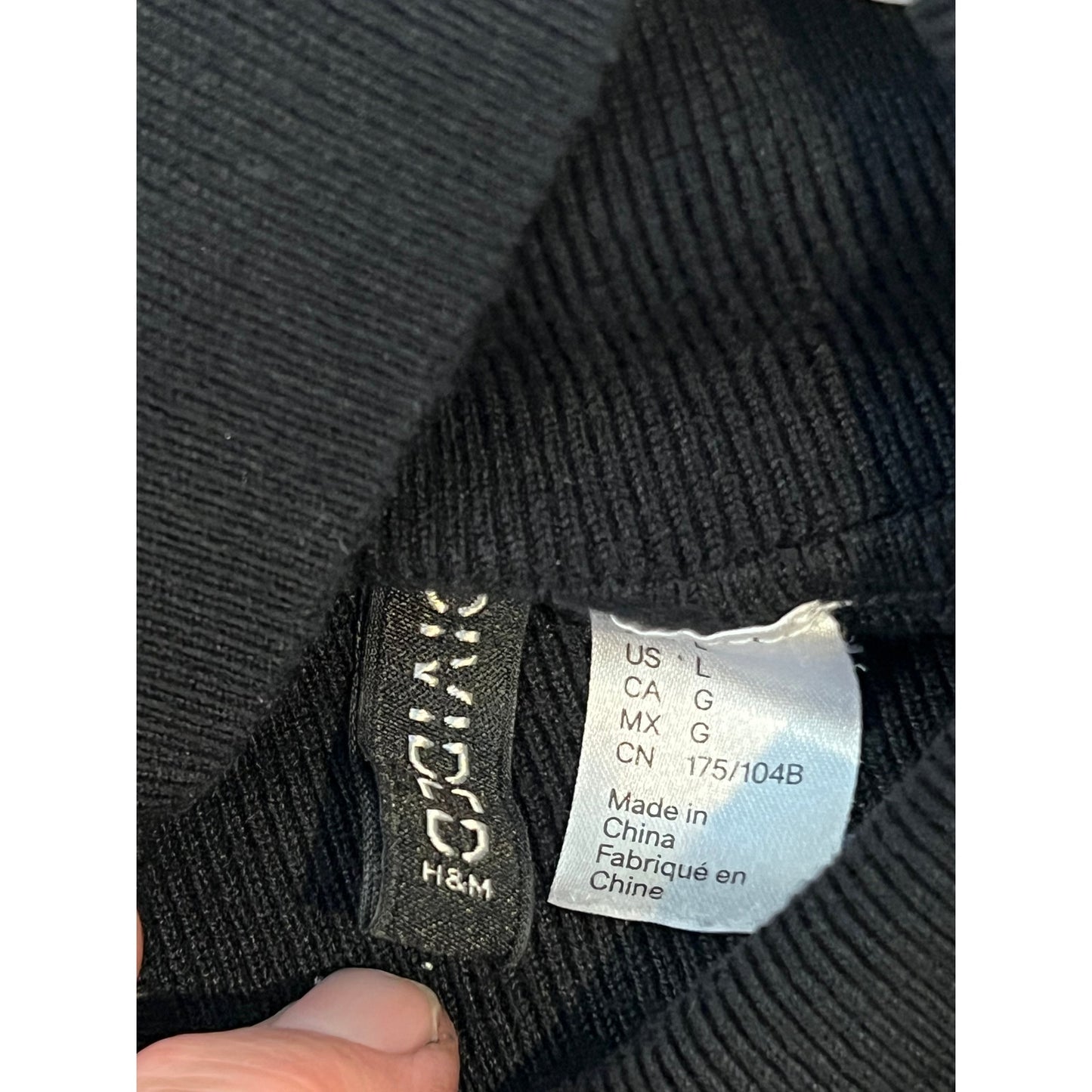H&M Divided Turtle Neck Cropped Sweater Womans L