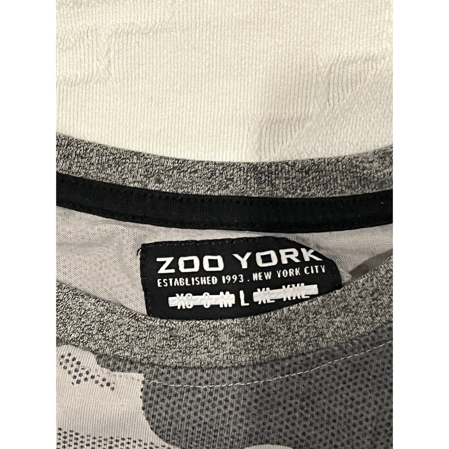 Zoo York Pocket Zipper Gray Black T-Shirt, Mens Large