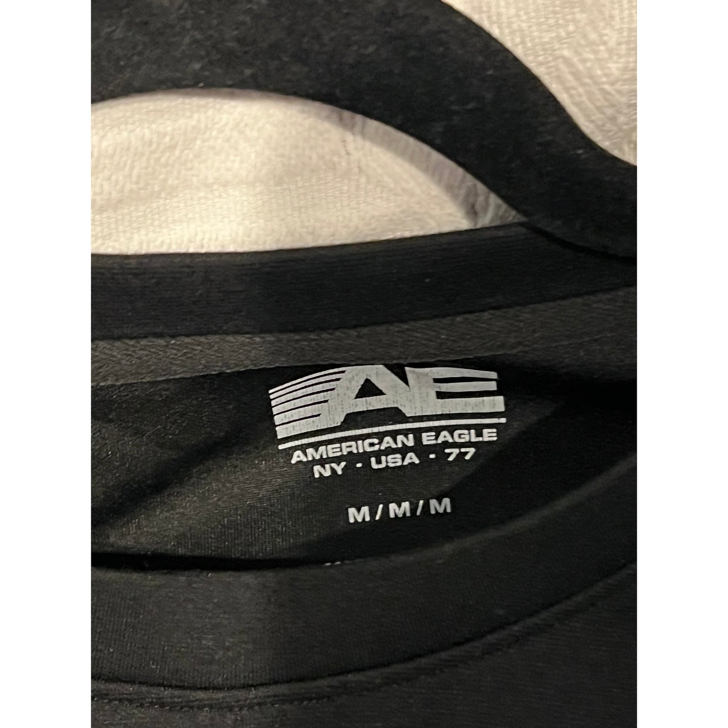 American Eagle Black Crewneck Sweatshirt Mens Medium