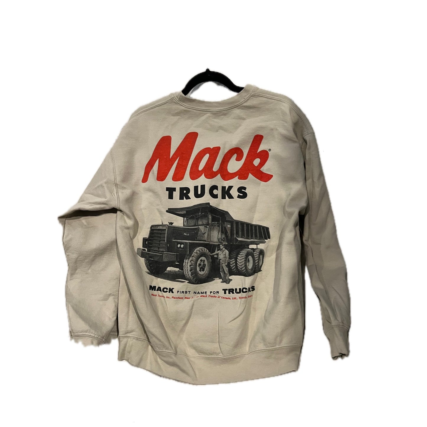 Mack Trucks Creme/White Crewneck Sweatshirt Men Medium