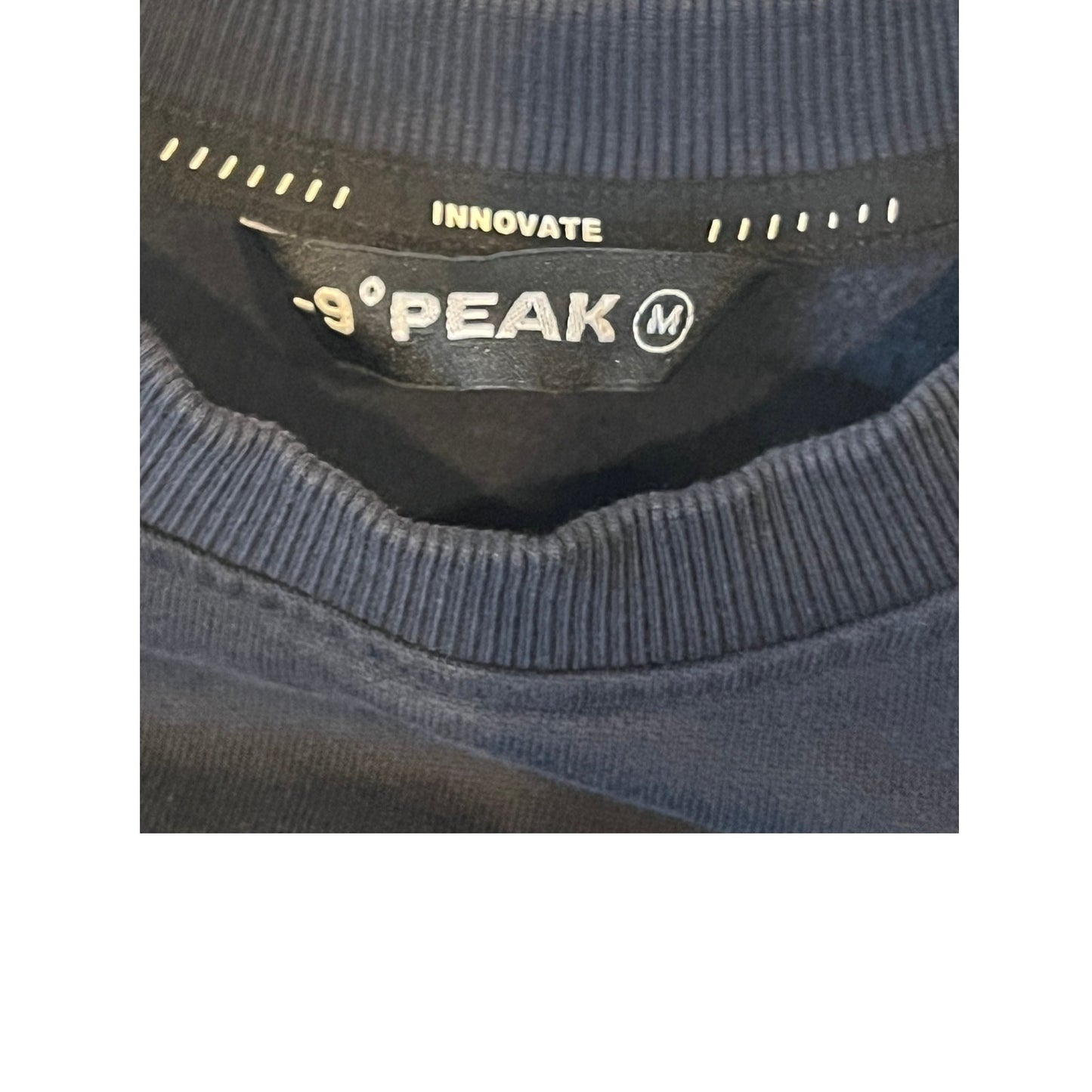 9 Peak Black Crewneck Sweatshirt Mens M