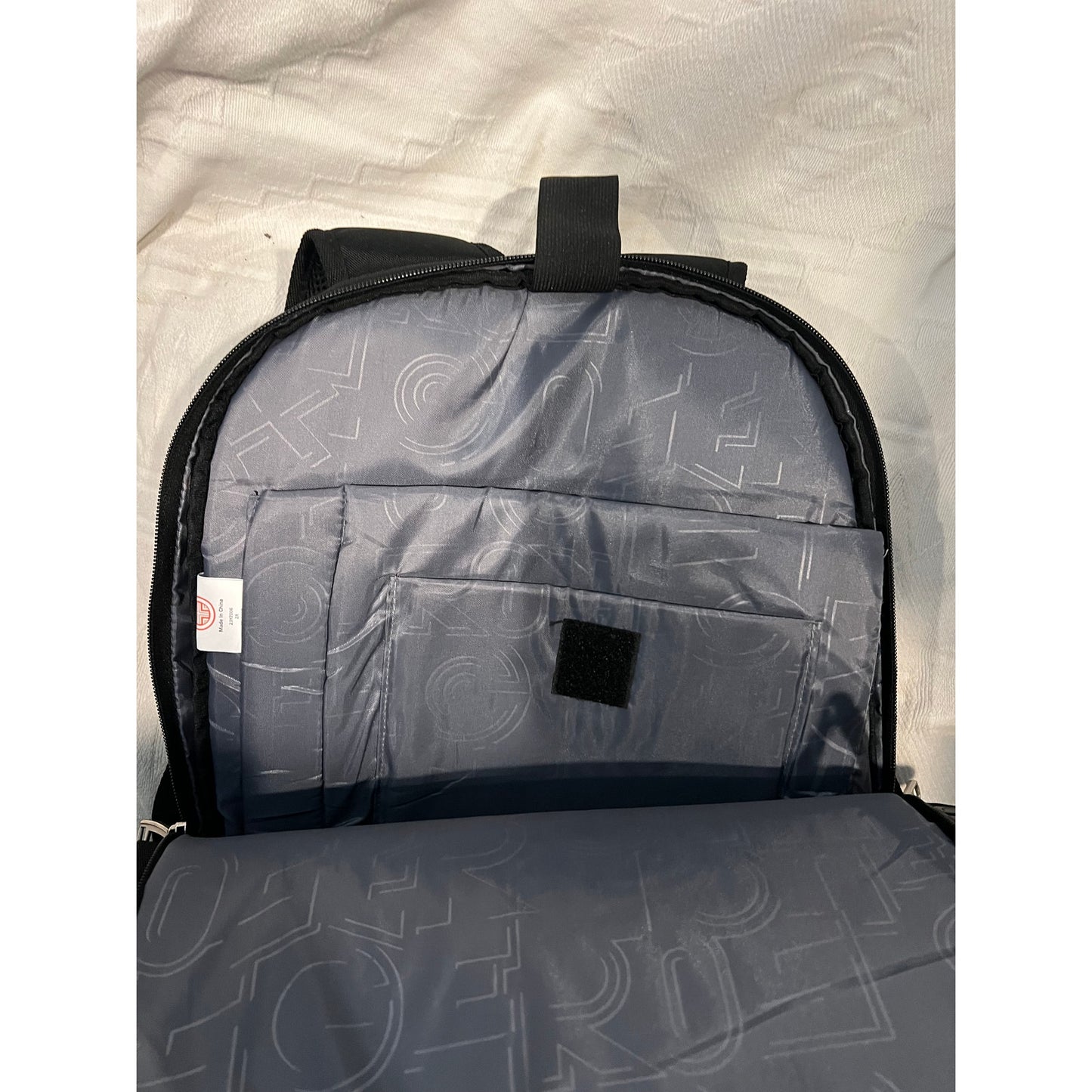 CROSSGEAR 30L Laptop Travel Backpack
