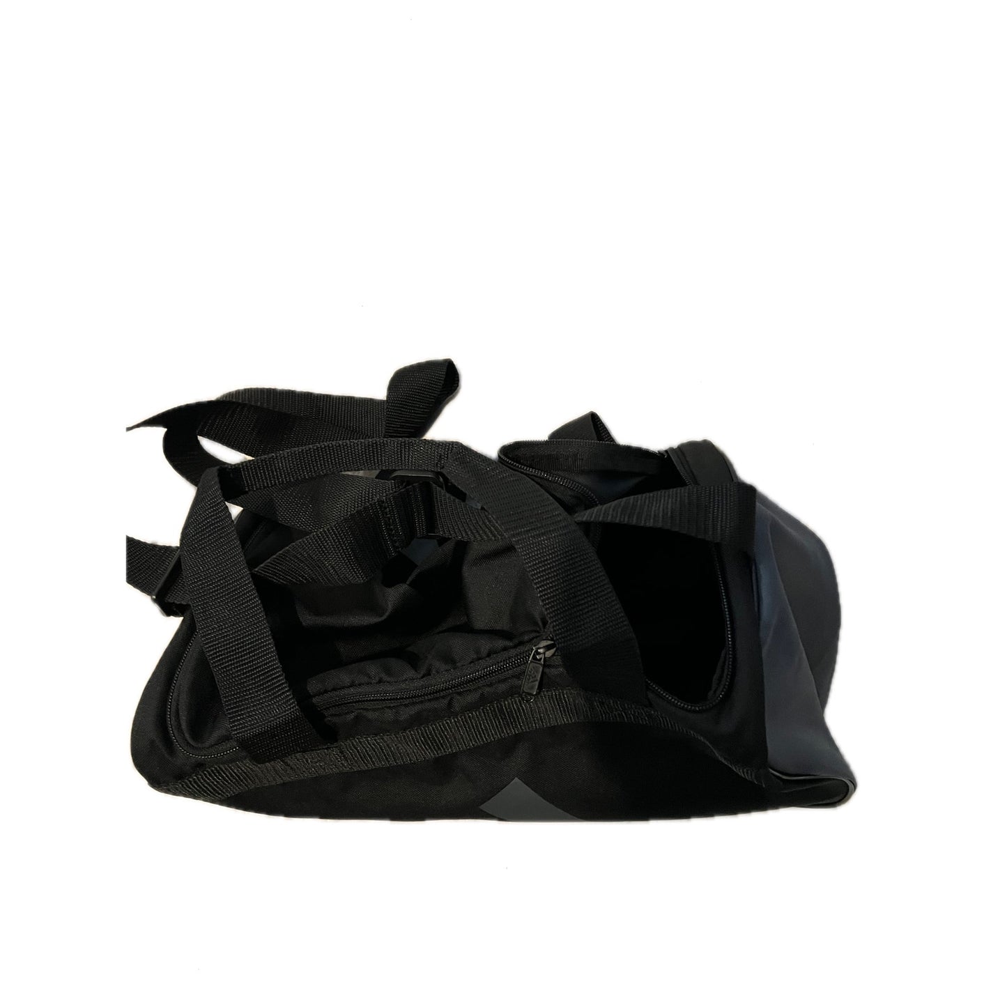 Bolso de gimnasio Adidas Defender Small de 16"x10"x8" en color negro y gris