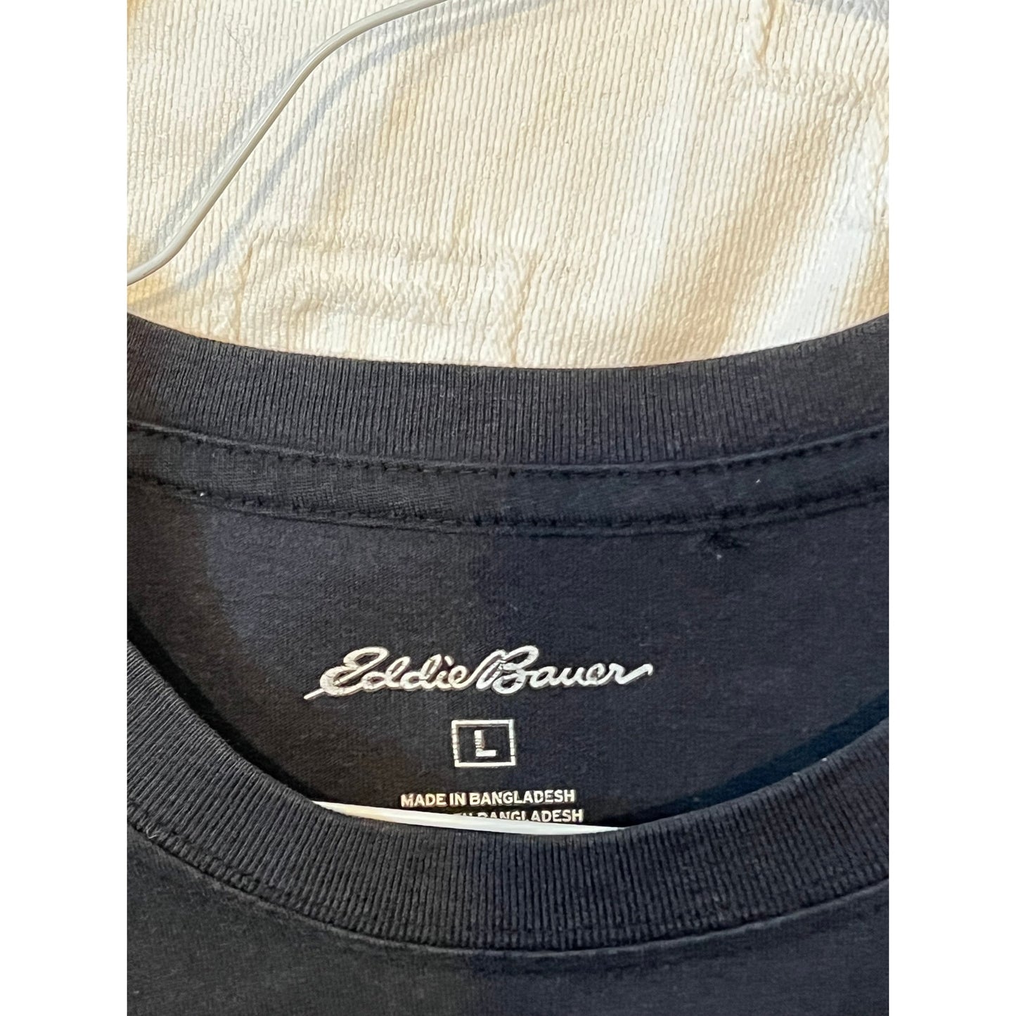 Camiseta Negra Eddie Bauer de Hombre Talla Grande