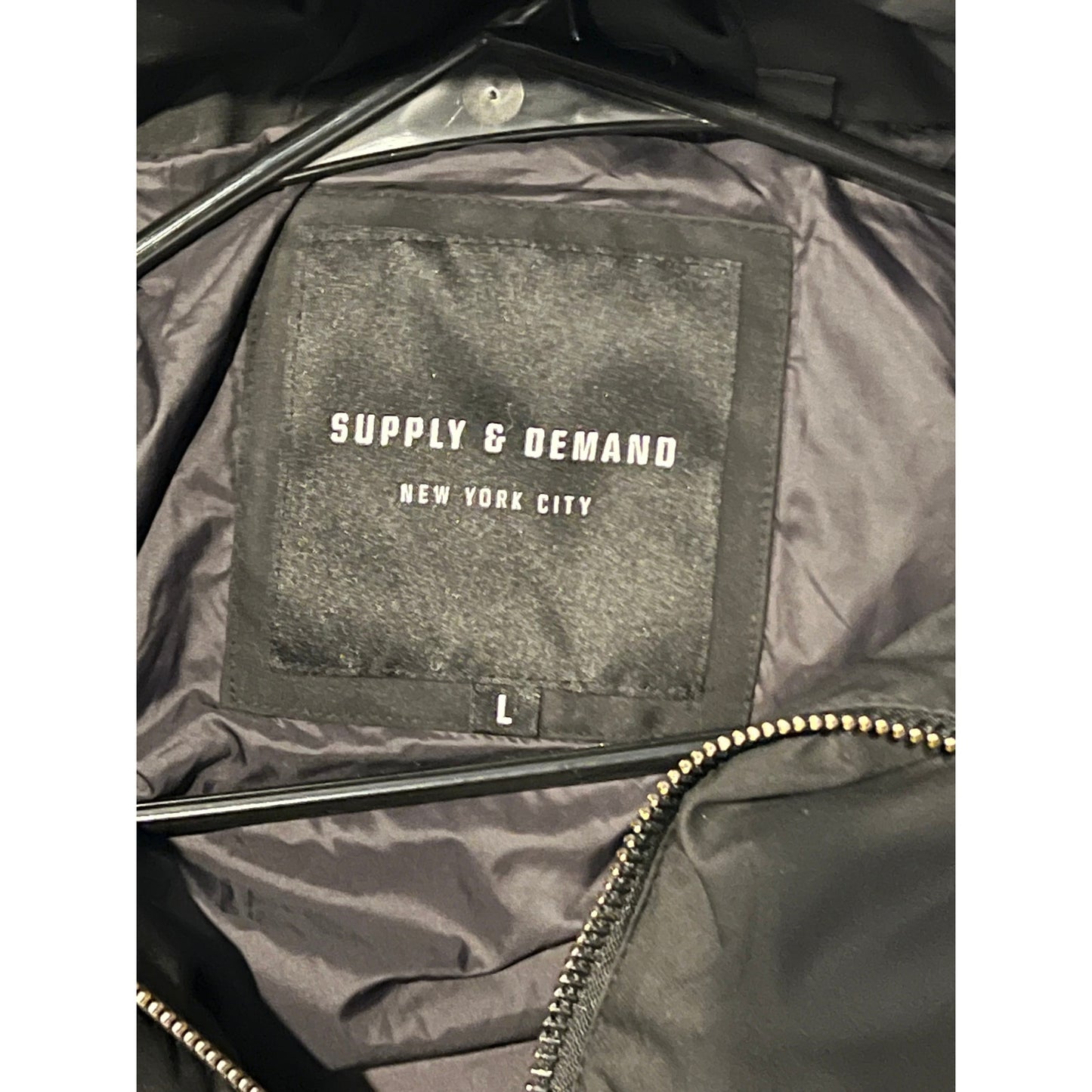 Supply and Demand New York City Puffer Negra Grande para Hombre